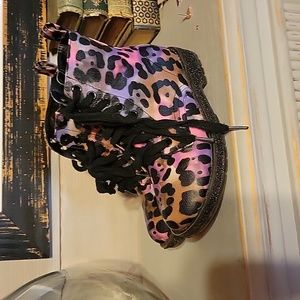 Kids multi-colored leopard print boots